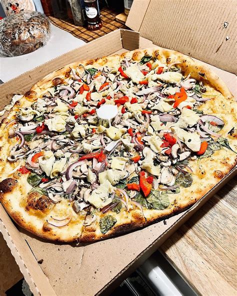 Mississippi pizza. We are Pizza Shack. Not Chicago-style. Not New York-style. Mississippi-style pizza in Jackson, Mississippi at it's finest. Voted the best pizza in Mississippi by the readers of Jackson Free Press and Mississippi Magazine. 