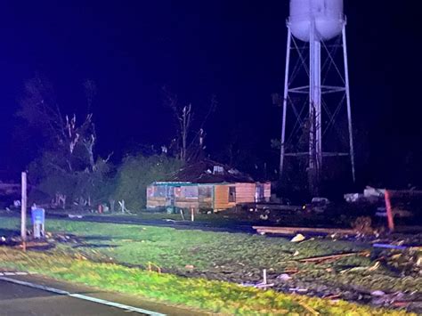 Mississippi tornadoes kill 23, injure dozens overnight