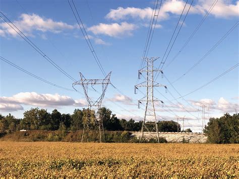 Missouri, Kansas utilities back bills to reestablish monopoly on transmission projects