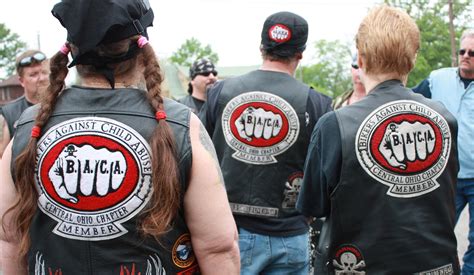 EXCELSIOR SPRINGS, Mo. — They're not the outlaws they're made out to be. That's the viewpoint of the leader of a "one-percenter" motorcycle club, which has drawn recent scorn from Clay .... 