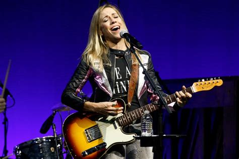 Missouri native Sheryl Crow to be inducted in Rock and Roll Hall of Fame