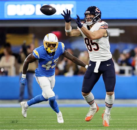 Mistakes doom Chicago Bears offense, rookie Tyson Bagent in loss to Los Angeles Chargers