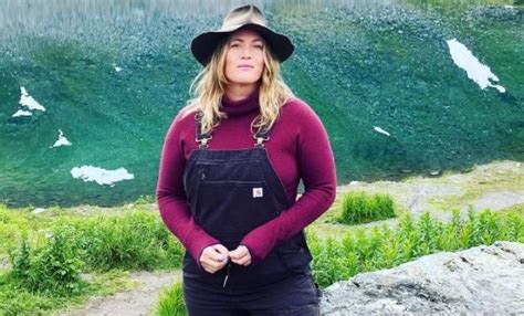 Misty is the youngest daughter of the family. She is married to Maciah, a carpenter and surfer. They have a 5-year-old son and live in both Alaska and Hawaii. They help run the family business in Alaska in the summer, …. 