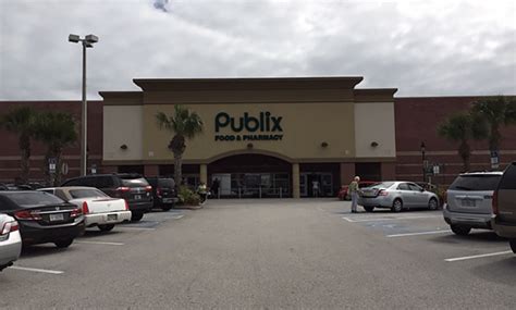 Mitchell Ranch Plaza is a small collection of various vendors and stores located in Trinity, FL. It offers a variety of shops, including popular stores like Panera Bread, Publix, Party …