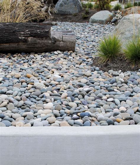 Mixed Mexican Beach Pebbles – Cascade Stoneworks