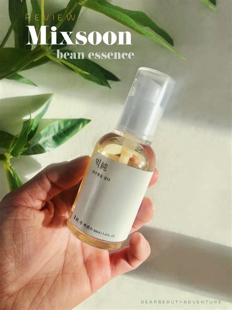 Mixsoon bean essence review. 🍀Mixsoon BEAN Essence also was picked as NO.1 Essence in Korea in October 2021 by GLOWPICK 📌HOW TO USE * FOR DAILY USE: 1. After cleansing and toning step, apply an appropriate amount of Bean essence on your face. 2. Do gentle massage until fully absorbed. 3. Then finish by your mosturizer cream. 📌USE AS EXFOLIANT: 2-3 times/ week 1. 