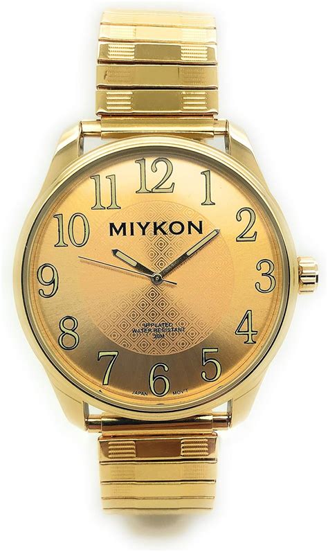 Miykon watch. First, all watches don’t use the same size of batteries, and neither do they use the same type. There are basically two types of watch batteries; 1.55-volts silver oxide coin cell batteries and 3.0-volts lithium batteries. There are over 100 different types of these batteries in use, and they are a better alternative to alkaline batteries ... 