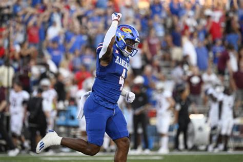 Mizzou kansas football. 🏈 Kansas Football Announces Renewed Series With Missouri LAWRENCE, Kan. – One of college football’s oldest rivalries will be renewed as Kansas and Missouri have agreed to a four-game series beginning in 2025. The Border Showdown rivalry is currently the fourth-longest in the FBS, dating back to 1891. 