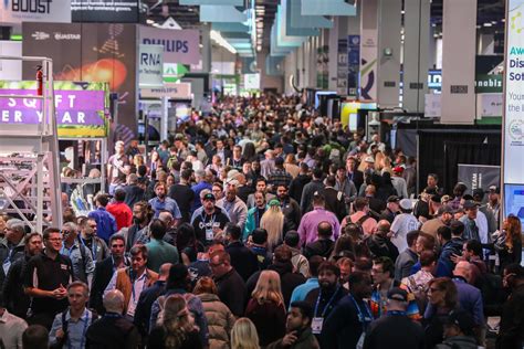 Mj biz con. Dec 6, 2019 · MJBizCon Attendee Tips. With 35,000 attendees, 1,300 exhibitors and 130 speakers from around the world gathering to network, explore, learn and discuss global cannabis, it can seem overwhelming. We put together a list of quick tips to help you plan ahead and make the most out of your MJBizCon experience. Upload your photo to your registration ... 