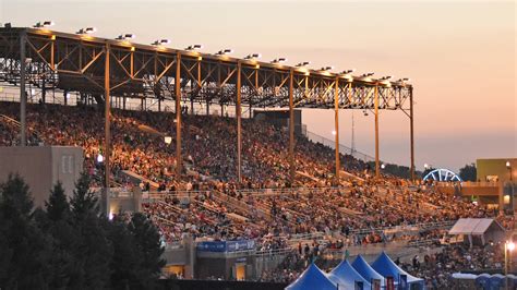 Mn state fair grandstand. The Minnesota State Fair is an equal opportunity employer. Any applicant who needs assistance with completing the application process should contact the employment department at employment@mnstatefair.org or 651-288-4475. 