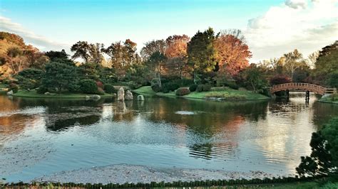 Mo botanical gardens. Missouri Botanical Garden, St. Louis, Missouri. 190,115 likes · 2,450 talking about this · 494,750 were here. "To discover and share knowledge about plants and their environment in order to preserve... 