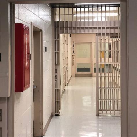 Mobile county metro jail docket room phone number.  Guide for Mobile Metro Ja...
