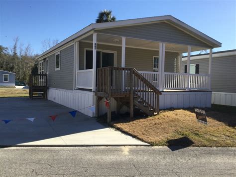 1979 Shamrock Homes Mobile Home for Rent. 2993 Curtis, #38, Des Plaines, IL 60018. All Age Community 1 1 14ft x 44ft 616 sqft. $1,399. 1998 Skyline Mobile Home for Rent. 65 Country Drive, La Grange, IL 60525. All Age Community 2 2 16ft x 66ft 1,056 sqft. $1,399. 2013 Fairmont Homes Llc Mobile Home for Rent.. 