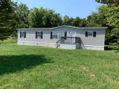 Skyline Mobile Home Village 1856 Loop Drive location_onMap It Bowling Green, KY 42101 | ID: 65578 PET FRIENDLY ALL AGES PHOTOS VIDEO MAP STREET VIEW Details MORE OWNER/MANAGER? CLAIM THIS COMMUNITY input Available Listings (0) About lot rent The lot rent ranges from $300 - $900 per month and includes: . 