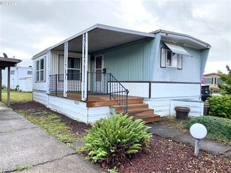 Mobile homes for rent in hammond indiana. Hammond House for Rent. Property Id: 1464540 ***May Special*** $777.00 per month if lease is signed by May 1st 6408 Kennedy Ave Lot #1 (1) bedroom, (1) bath Mobile Home on Kennedy Ave in Hessville approximately (5) minutes from I-80/94. Near shopping, dining, entertainment, schools, churches, etc. Only 35 minutes from downtown Chicago, 10 ... 