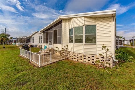 Mobile homes for sale in tarpon springs. Mobile homes have become a popular housing option for many individuals and families due to their affordability and flexibility. When it comes to renting a mobile home, there are various options available, including renting directly from the... 