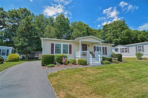 Mobile homes for sale in taunton ma. Mobile Home - Taunton, MA. 1986 Mobile Home - Taunton, MA for Sale 193 Tremont Street Taunton, MA 02780. For Sale $190,000 2 Bedrooms 2 Bathrooms 1,248 sqft Price: $190,000 Rooms: 2 bed(s), 2 bath(s) Home Area: 1,248 sqft Model: 1986 Property ID: 1944722 