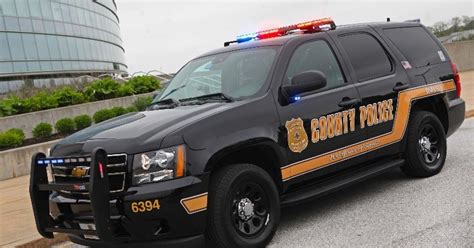 Mobile patrol craighead county. Departments. The Sheriff's Office has 38 sworn deputies, which includes five bailiffs, two transport officers, three school resource officers, one full-time DARE officer, and the … 