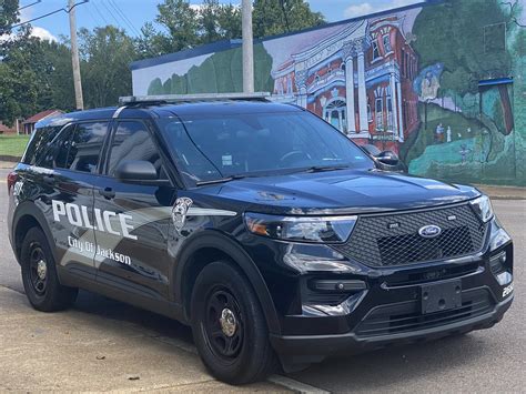 Mobile patrol jackson tn. Signal provides a full suite of world-class and industry-leading mobile patrol security services. We offer locally-based security personnel, incorporating state-of-the-art technology to customize services for our … 
