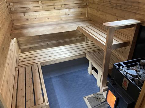 Mobile saunas heating up Northland - Duluth News Tribune