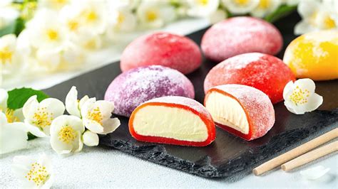 Mochi sushi. From Fugetsu-Do in Los Angeles to Nisshodo in Honolulu, generations-old wagashi shops serve up not only mochi and manju, but also a taste of community. by Amber Murakami-Fester Aug 29, 2022, 11... 