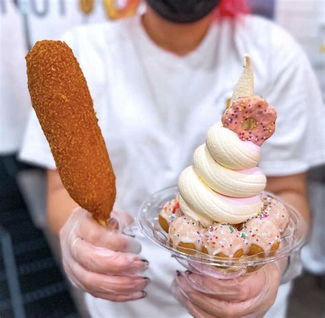 Join Mochinut for their grand opening event this Friday thru Saturday. Get 3 free mochi donuts with your dozen purchase and get 1 free donut with any Brulee series drink. Never heard of Mochinut? They serve a variety of Korean style creations including mochi donuts, boba drinks and korean style hot dogs. Friday, January 5 thru Sunday, …. 