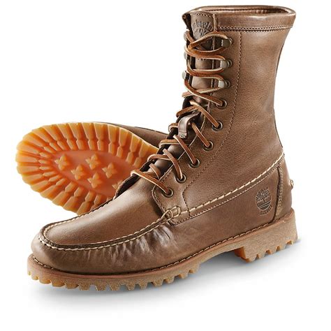 Moctoe boot. Men's moc toe boots combine style and practicality, creating anything from a sturdy work shoe to a casual weekend look. The moc toe design originates from the 1950s and has remained the same since the beginning. Despite being created for hunting and wearing whilst walking on grass, moc toe boots are now perfectly suited to modern life. ... 