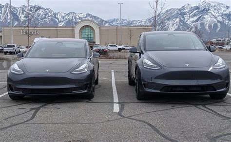 Model 3 vs model y. And the Model Y’s rear seats can be reclined when the boot isn’t full of luggage. There’s more leg and head room than in the Model 3, too – although not a dramatic amount. The biggest ... 