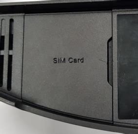 Modem b525.  Its inclusion of a SIM card slot allows for added flexibilit...