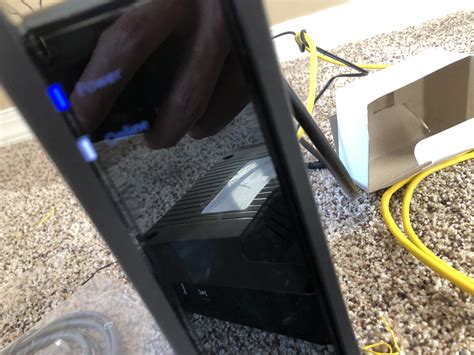 Modem flashing blue. When the "Wi-Fi" LED turns solid blue, the Wi-Fi connection doesn't automatically switch between 2.4 GHz and 5GHz. When the "Wi-Fi" LED flashes, your modem is ready to pair with another device using WPS. When the "Wi-Fi" LED is turned off, Wi-Fi is turned off. When the "Telephone" LED turns solid green, a phone connection is established. 