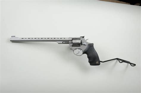 Modern 12 shot revolver