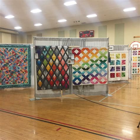 Modern quilt guild. .  Louis Modern Quilt Guild 2.  La Modern Quilt Guild (Guilde Moderne d...