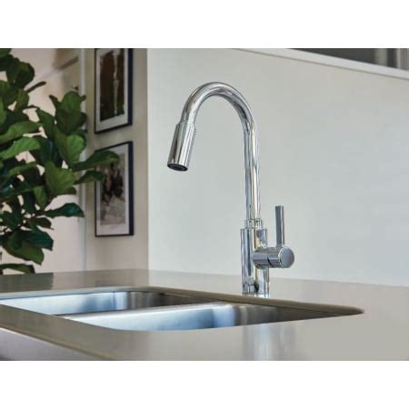 Moen Genta 7882SRS LX Spot Resist Stainless Kitchen Faucet w …