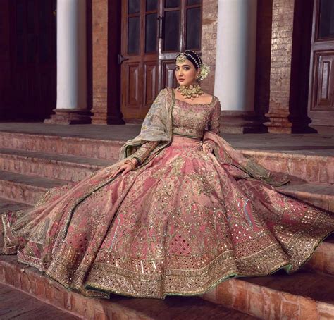Mohsin naveed ranjha. Product Details. "Numra," is a white peshwas crafted from lustrous paper silk. Adorned with delicate mukesh embroidery and pastel-colored threadwork, depicting floral bunches … 