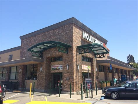 Mollie stone. Jul 26, 2019 · Bay Area supermarket chain Mollie Stone’s Markets announced it will open its 10th market in the former location of Lombardi Sports in San Francisco in 2020. The 43,900-square-foot building, on ... 