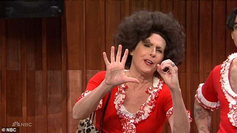 Molly Shannon returns to host Saturday Night Live and is joined …