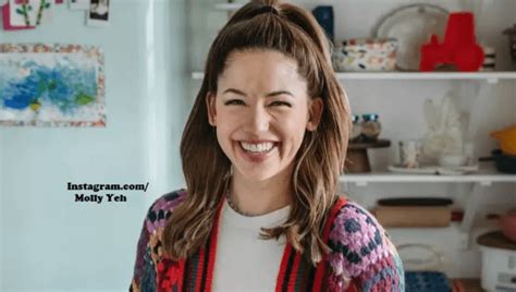 Mar 27, 2023 · As of 2023, Molly Yeh Net Worth is estimated to be around $9 million US. She is one of the most popular cookbook authors who rose to fame after being the host of the television show Girl Meets Farm. According to some resources, Molly Yeh is paid an average of $57,000 a year by Food Network for appearing on the show. . 