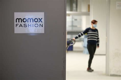 Momox leipzig.  German efficiency, they are a serious business.  Neulich hat ...