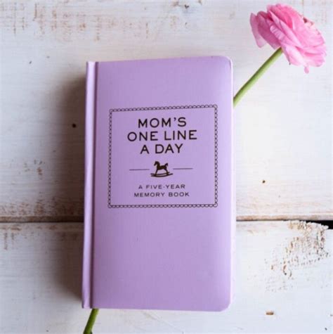 Read Online Moms One Line A Day A Fiveyear Memory Book By Not A Book