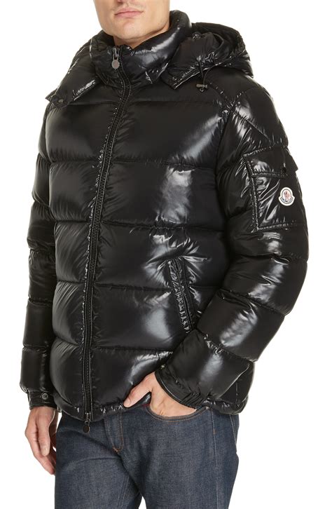 Monclear. Dec 24, 2018 · Moncler has been making puffy jackets since the 1950s and they’ve been around for a while and they’ve become quite iconic. The classic versions of the puffy down jackets retail anywhere from $1100 to $1500 which is quite an investment so reason enough to determine whether it’s worth it or not. 