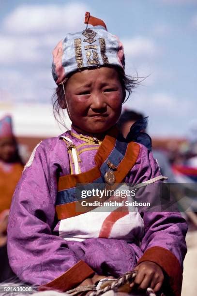 Mongolian Kids Photos and Premium High Res Pictures - Getty …