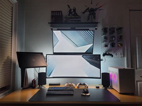 Monitors reddit. If your only concern is the wallpaper, here's how I'd do it - just cut the wallpaper to custom size in an image editor and compensate for the difference in pixel size. e.g. 24" monitor has 118% bigger pixel. Reduce the size of that side of the wallpaper by a factor of 0.85 (1/1.18) and it should match up the 27" side. 