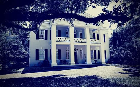 Monmouth Historic Inn, Natchez, Mississippi - Haunted Rooms America