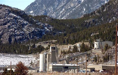 Montana miner backs off expansion plans, lays off 100 due to lower palladium prices