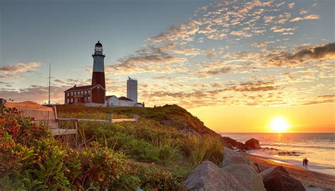 Montauk montauk. Where is Montauk. The Hamptons collectively refer to a group of towns in the Eastern part of Long Island. Montauk is at the tippy tip and it’s considered the more … 