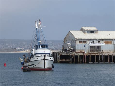 Monterey Municipal Wharf #2 - Pier Fishing in …