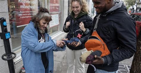 Montreal’s social intervention squad contends with rising need, lack of shelter space