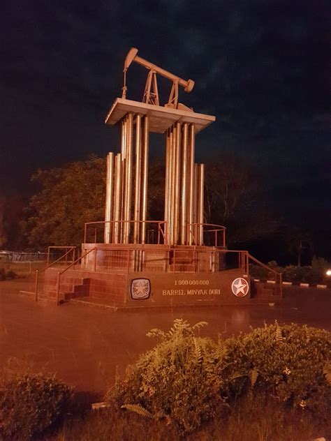 Monumen Pompa Angguk di Kota Duri (Duri Monument)