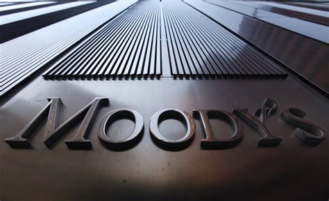 Moody’s Downgrade of the Banking Industry Is Reminiscent of The 2008 Collapse