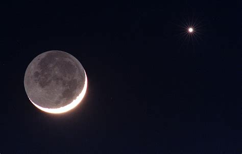 Moon and planets tonight usa. 